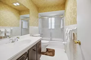 1900 NW 43rd St, Oakland Park, FL 33309 - Photo 21