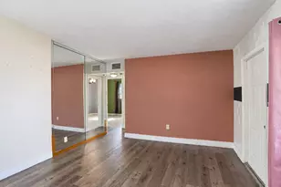 1805 NW 13th Ct, Fort Lauderdale, FL 33311 - Photo 9