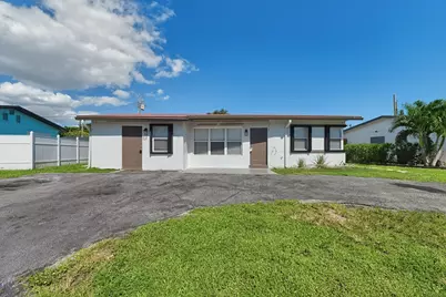 1537 NE 31st Street, Pompano Beach, FL 33064 - Photo 1