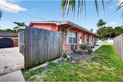 2420 SW 18th Terrace #1, Fort Lauderdale, FL 33315 - Photo 15