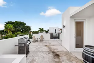 714 NE 14th Ave, Fort Lauderdale, FL 33304 - Photo 81