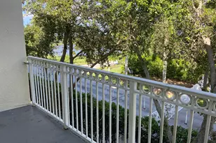 9825 Baywinds Dr, West Palm Beach, FL 33411 - Photo 7