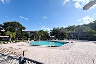 801 SW 133rd Terrace NW, Pembroke Pines, FL 33027 - Photo 17