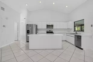 2915 Riviera Dr, Delray Beach, FL 33445 - Photo 17