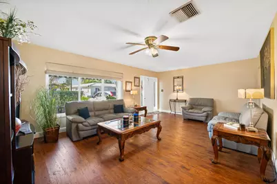 8201 NW 59th Court, Tamarac, FL 33321 - Photo 5