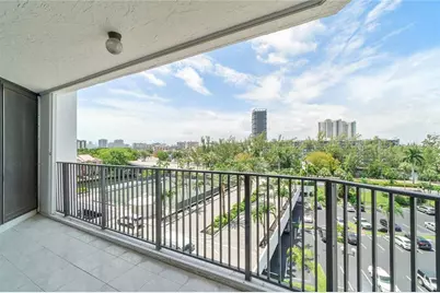 300 Three Islands Boulevard #306, Hallandale Beach, FL 33009 - Photo 29