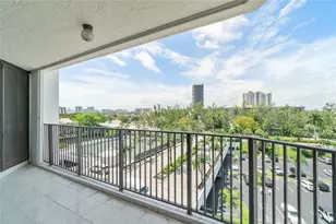 300 Three Islands Blvd, Hallandale Beach, FL 33009 - Photo 29