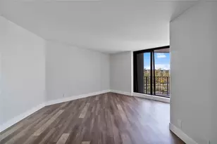 300 Three Islands Blvd, Hallandale Beach, FL 33009 - Photo 17