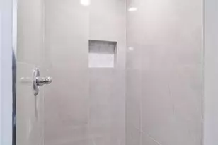 300 Three Islands Blvd, Hallandale Beach, FL 33009 - Photo 27