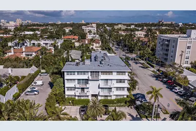 401 Peruvian Avenue #1050, Palm Beach, FL 33480 - Photo 13