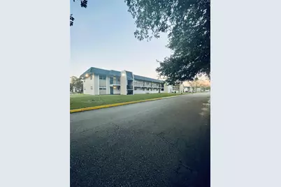 8025 S Colony Circle S #106, Tamarac, FL 33321 - Photo 15