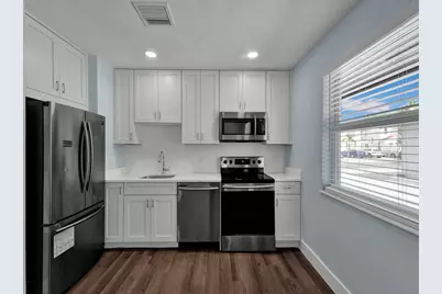 338 Walton Boulevard #2, West Palm Beach, FL 33405 - Photo 3