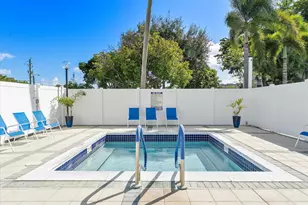 2240 N Cypress Bend Dr, Pompano Beach, FL 33069 - Photo 25