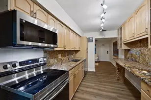341 NE 45th St, Oakland Park, FL 33334 - Photo 9