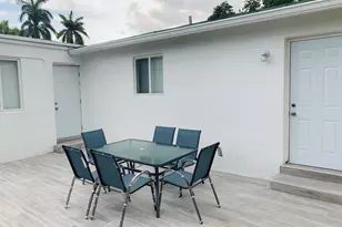 401 SW 6th Ave, Hallandale Beach, FL 33009 - Photo 11