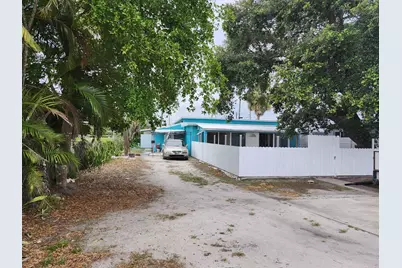 119 S Price Street S, Lake Worth, FL 33461 - Photo 1