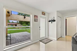 9041 NW 27th Pl, Coral Springs, FL 33065 - Photo 5