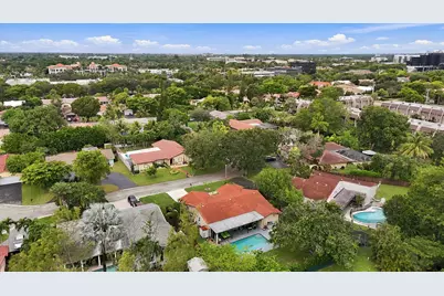 9041 NW 27th Place, Coral Springs, FL 33065 - Photo 53