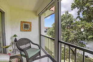 820 S Hollybrook Dr, Pembroke Pines, FL 33025 - Photo 17