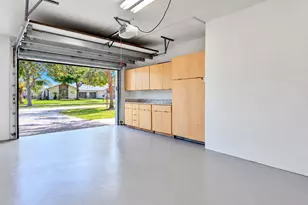 72 W Palm Dr, Margate, FL 33063 - Photo 11