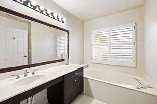363 SW 161st Ave, Pembroke Pines, FL 33027 - Photo 19