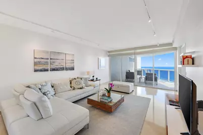 17555 Collins Avenue #2106, Sunny Isles Beach, FL 33160 - Photo 19