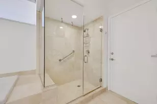 17555 Collins Ave, Sunny Isles Beach, FL 33160 - Photo 43