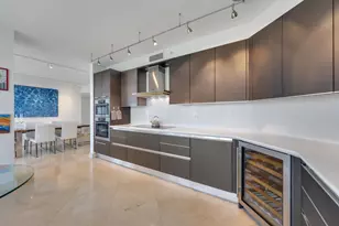 17555 Collins Ave, Sunny Isles Beach, FL 33160 - Photo 15