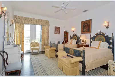 80 Middle Road, Palm Beach, FL 33480 - Photo 25