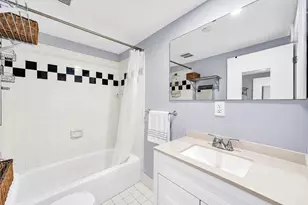 802 Euclid Ave, Miami Beach, FL 33139 - Photo 17