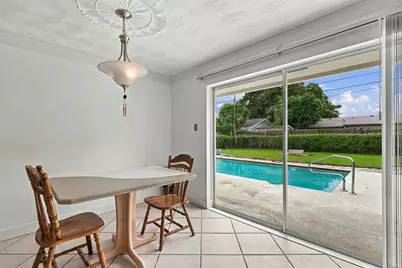 4400 Crestdale Street, Palm Beach Gardens, FL 33410 - Photo 9