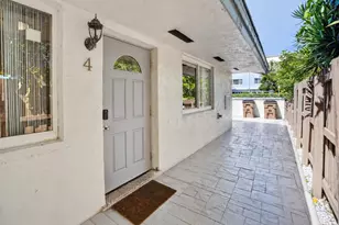 1986 NE 5th St, Deerfield Beach, FL 33441 - Photo 5