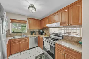 301 N Pine Island Rd, Plantation, FL 33324 - Photo 5