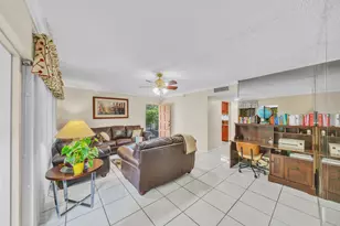 301 N Pine Island Rd, Plantation, FL 33324 - Photo 15