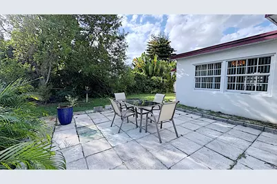 213 SW 3rd Place, Dania Beach, FL 33004 - Photo 35