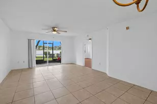 571 SW 141st Ave, Pembroke Pines, FL 33027 - Photo 7