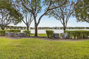 571 SW 141st Ave, Pembroke Pines, FL 33027 - Photo 23
