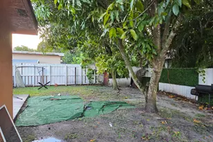 7818 SW 7th Ct, North Lauderdale, FL 33068 - Photo 13