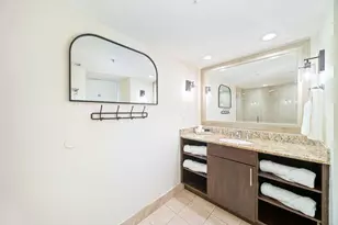 2670 E Sunrise Blvd, Fort Lauderdale, FL 33304 - Photo 17