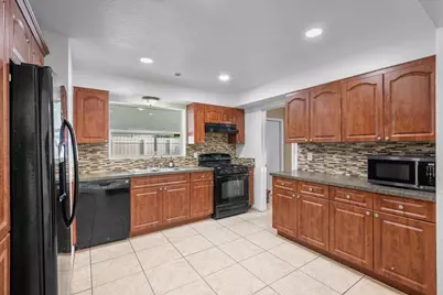 1903 E Chatham Road, West Palm Beach, FL 33415 - Photo 13