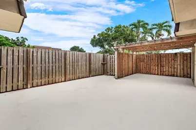 1202 12th Lane, Palm Beach Gardens, FL 33418 - Photo 15