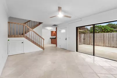 1202 12th Lane, Palm Beach Gardens, FL 33418 - Photo 5