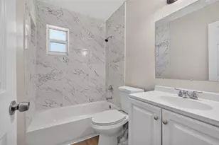3231 NE 7th Ave, Pompano Beach, FL 33064 - Photo 3