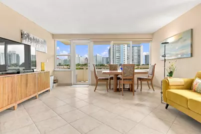 3200 NE 36th Street #422, Fort Lauderdale, FL 33308 - Photo 3