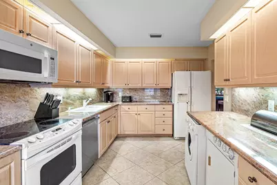 53 Eastgate Drive #B, Boynton Beach, FL 33436 - Photo 7