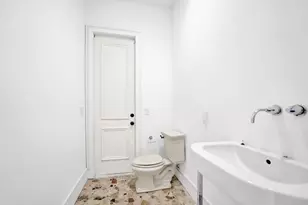 2340 NE 47th St, Lighthouse Point, FL 33064 - Photo 29