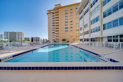 111 Golden Isles Drive #D2, Hallandale Beach, FL 33009 - Photo 3