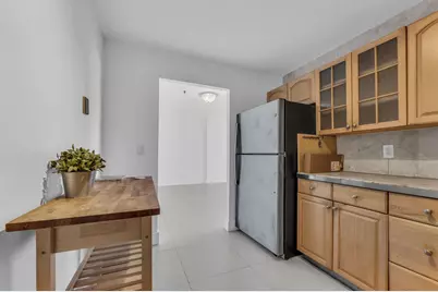 111 Golden Isles Drive #D2, Hallandale Beach, FL 33009 - Photo 11