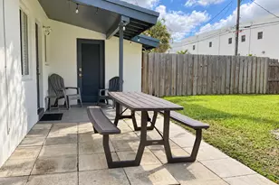 1261 SE 2nd St, Deerfield Beach, FL 33441 - Photo 21