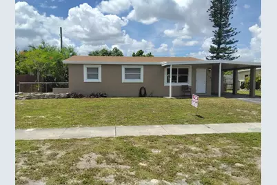 330 NW 38th Street, Deerfield Beach, FL 33064 - Photo 1